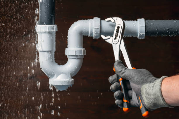 Professional Gas Line Repair technician working in Hopwood, PA